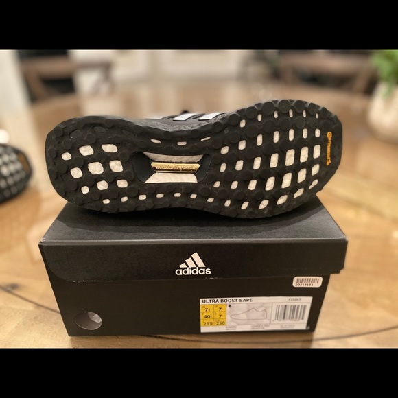 A BATHING APE x Ultraboost 4.0 Green Camo - Picture 6 of 12